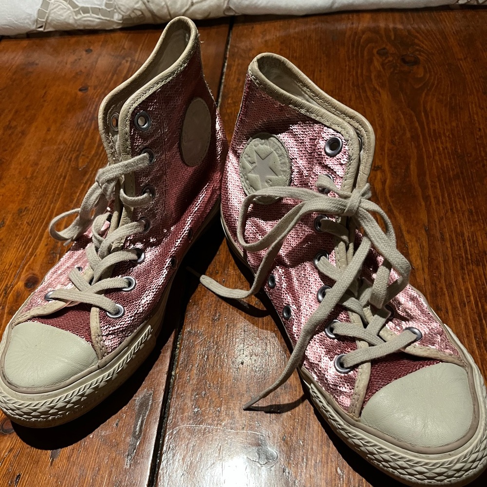 High top Converse womens size 7